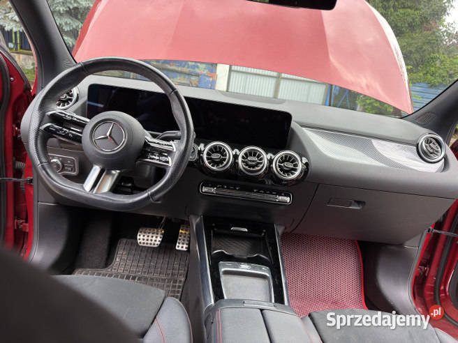 MERCEDESBENZ GLA 200 2023 133200 ccm 163 Warszawa