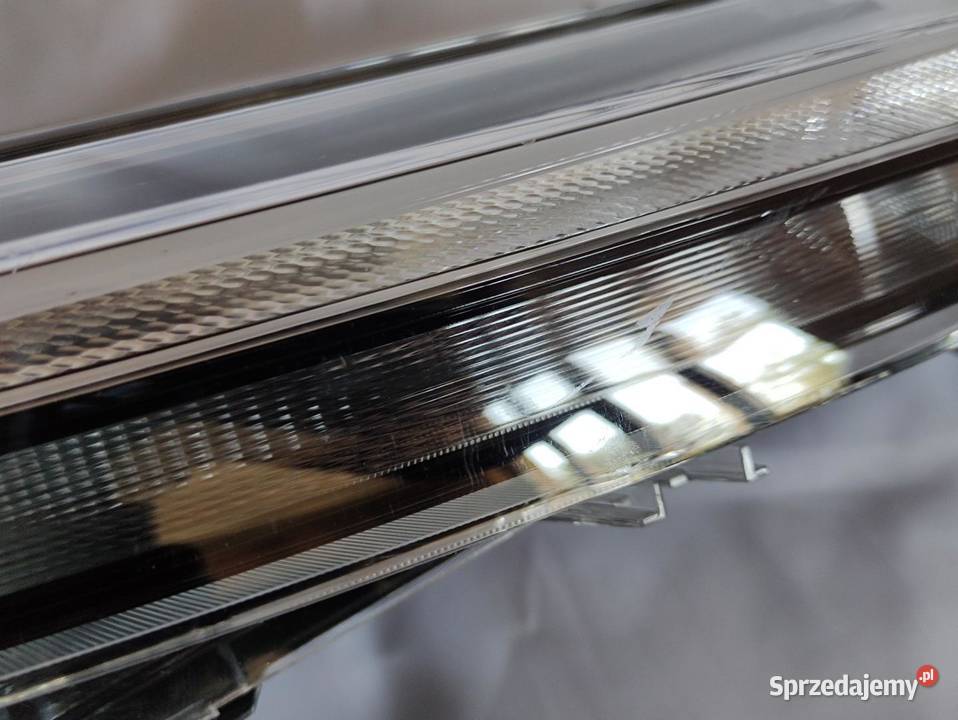 LAMPA LED PRAWY PRZÓD NISSAN JUKE II 90170975