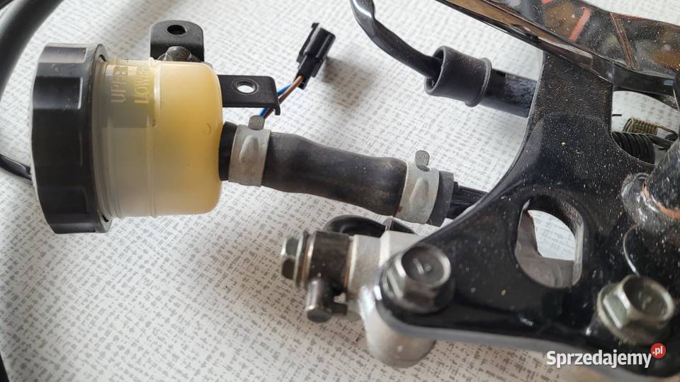 Kawasaki Nv1600 set podnózki prawa i lewa przód Pozostałe Małomice