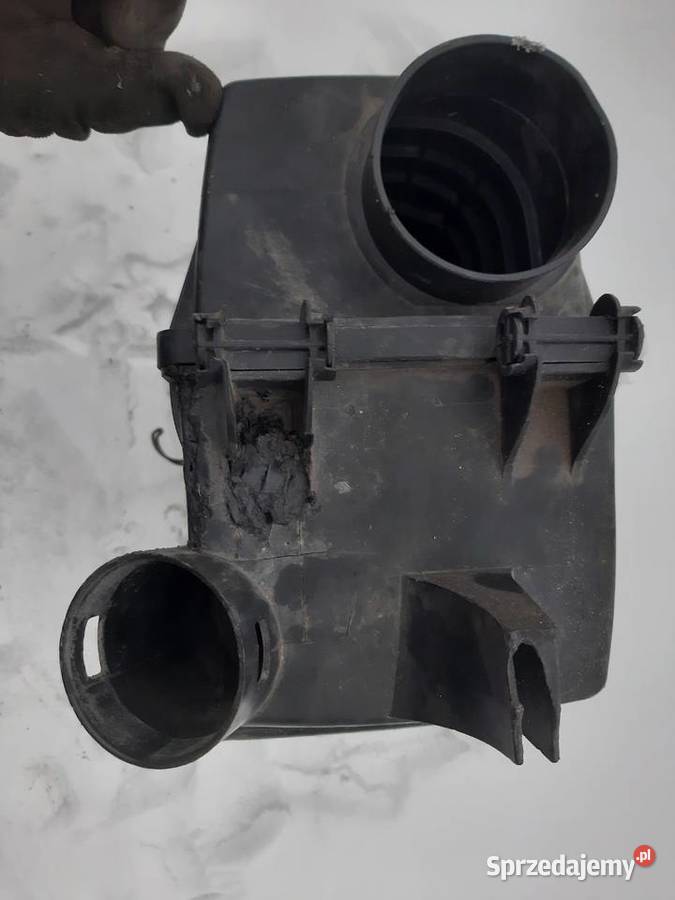 Fiat Stilo 16 16V obudowa filtra powietrza Ksawerów