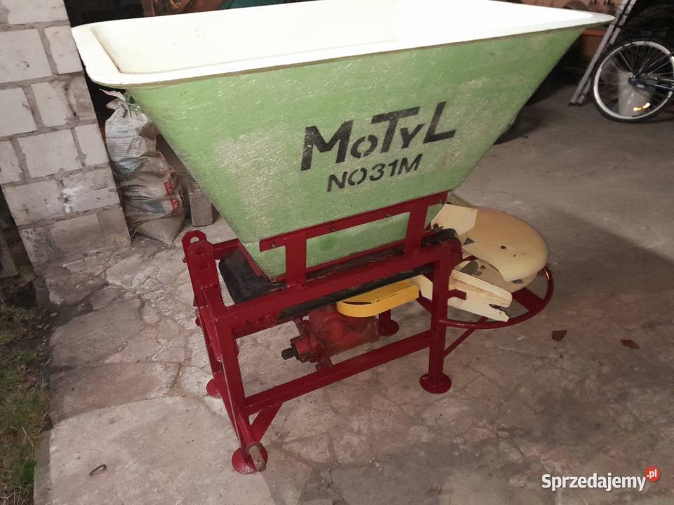 Rozsiewacz nawozu motyl Ulan-Majorat