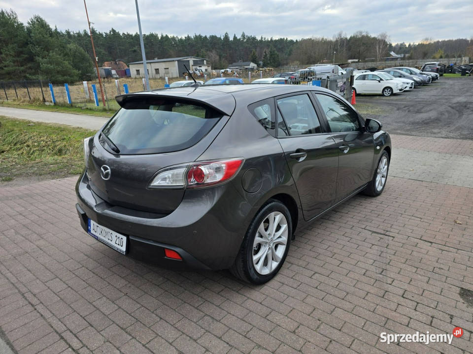 Mazda 3 Mazda 3 16 benzyna 105 KMz oryginalnym aluminiowe felgi Cielcza sprzedam