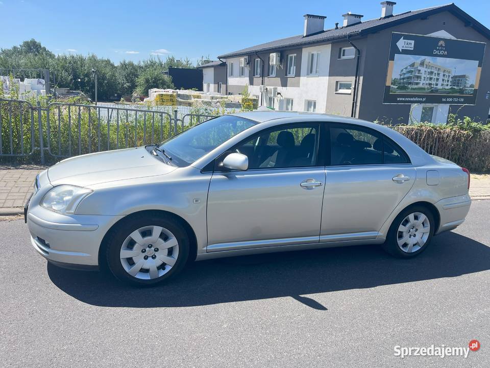 Toyota Avensis II 18 sedan LPG Lublin
