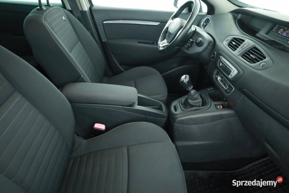Renault Grand Scenic 12 TCe nieuszkodzony Piaseczno