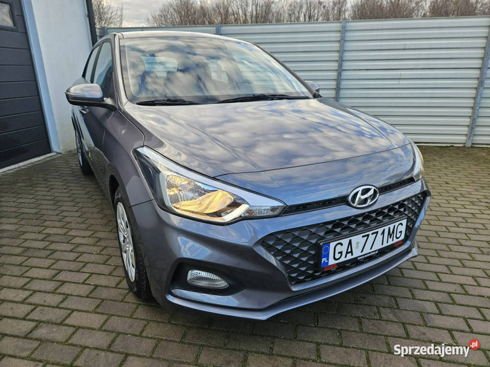 Hyundai i20 12 75 benzyna NOWY bezwypadek
