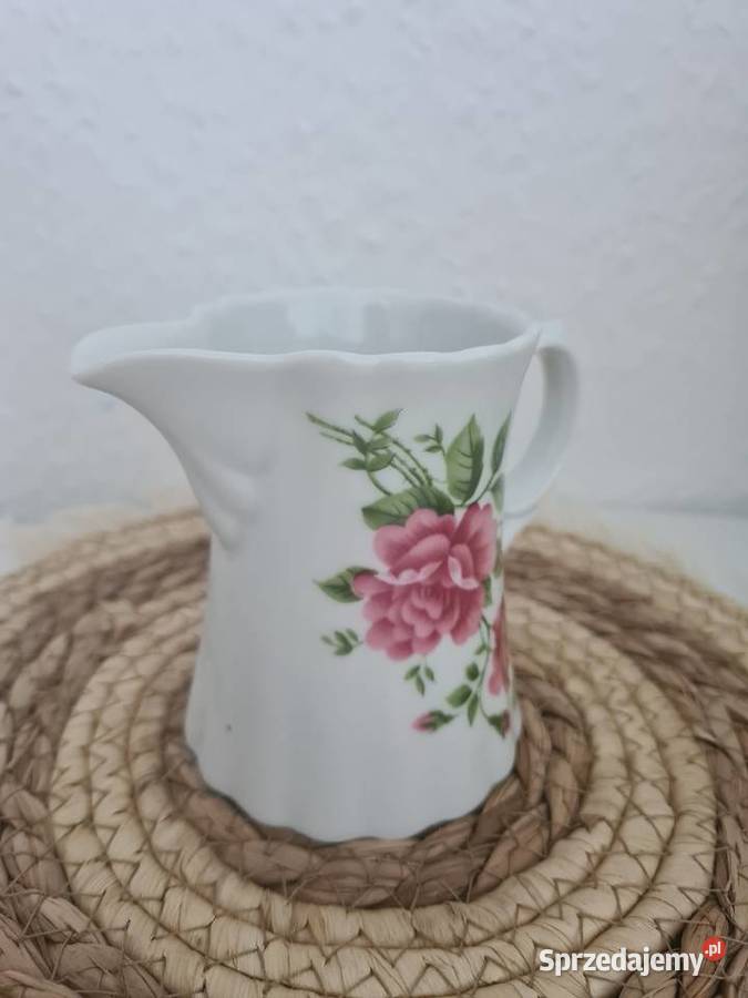 Porcelanowy mlecznik w kwiaty Gorlice