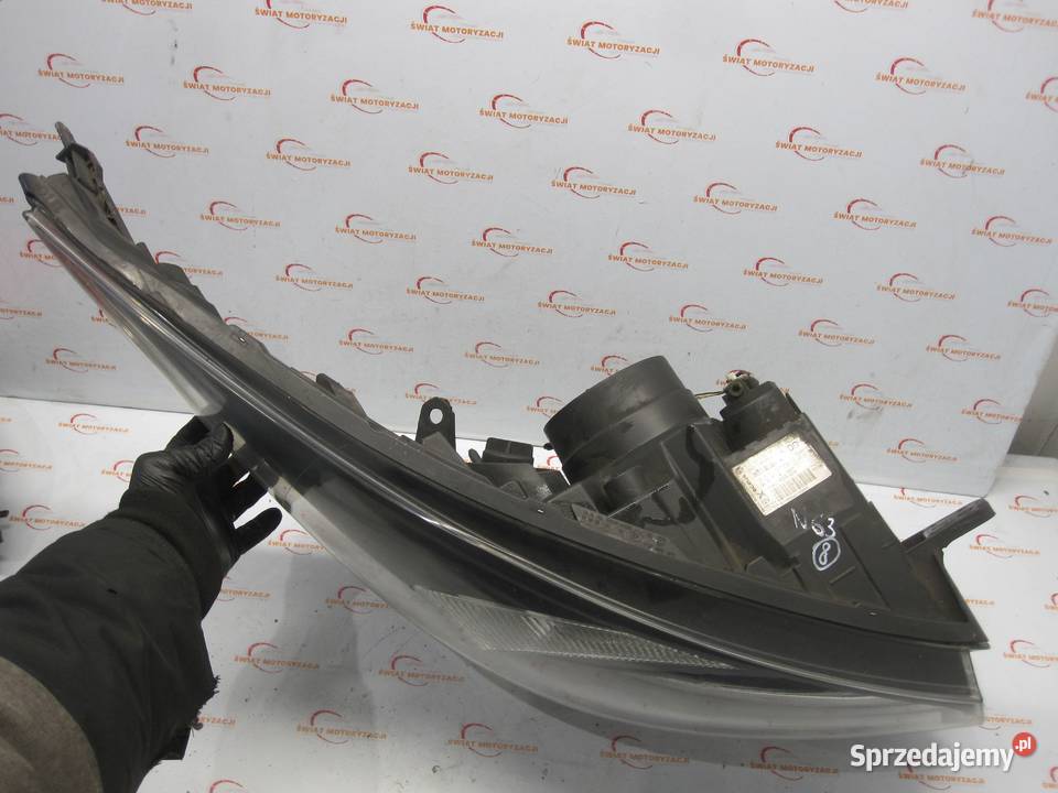 OPEL VIVARO B 16r lampa prawa przód 260108099R