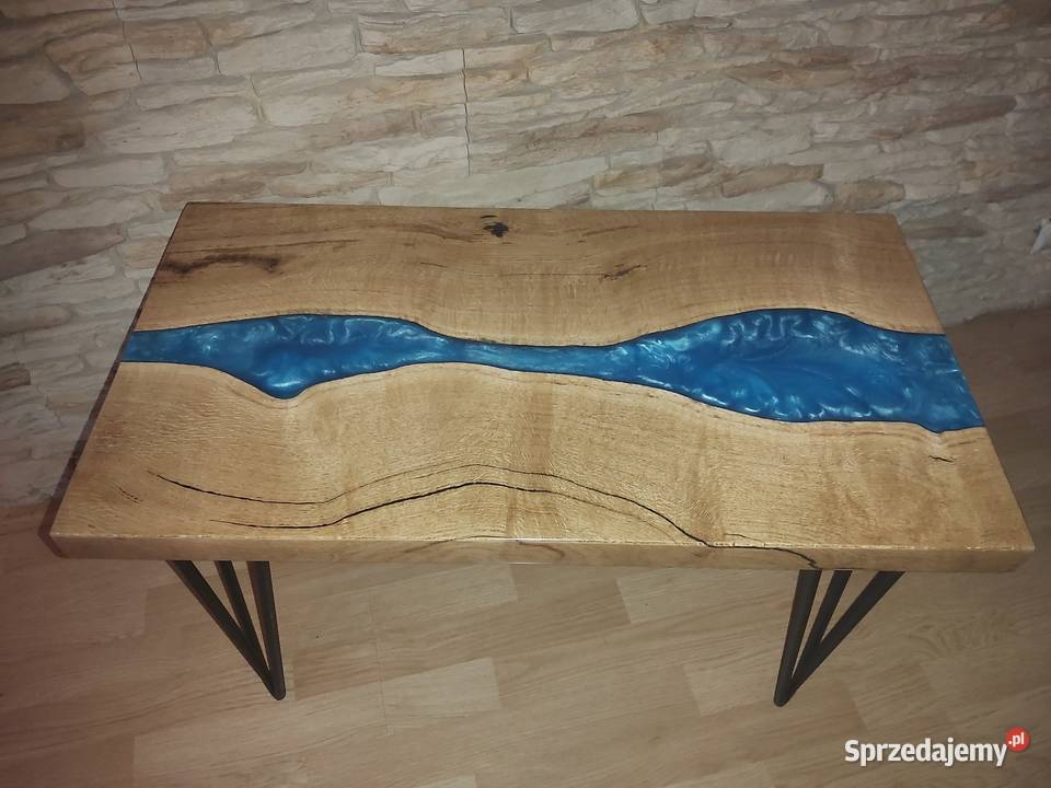 Stolik kawowy z żywicy epoksydowej