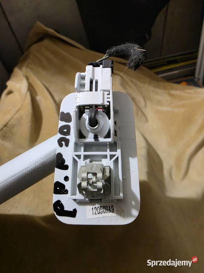 Peugeot 208 I słonecznik daszek osłona