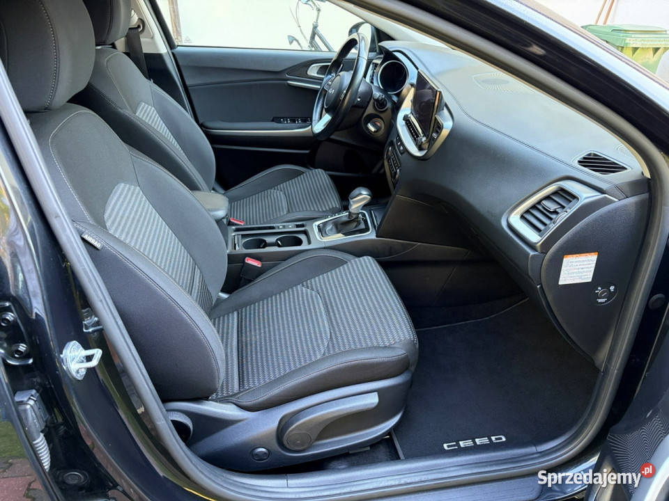 Kia Ceed 15 160 Automat Full LED Kamera Lifitng pełny VAT Kia Lipówki