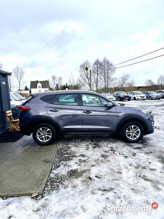 Hyundai Tucson 16 benzyna 2016r Rok produkcji 2016