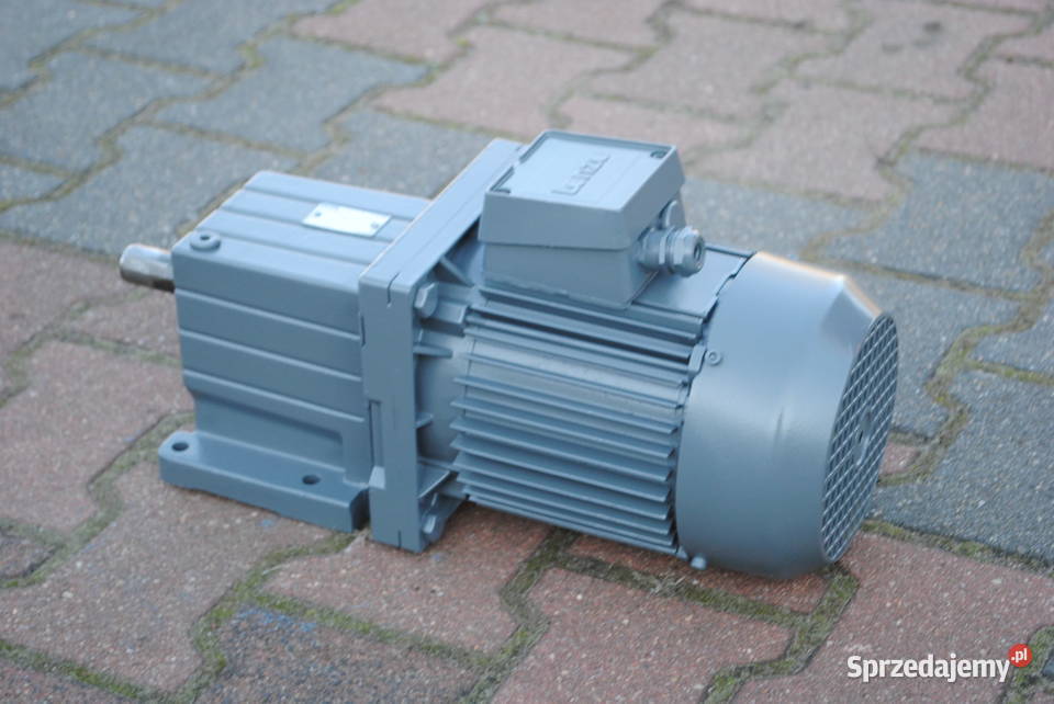 Motoreduktor 15kw 350obrmin LENZE GST052MVBR9032 Kargowa