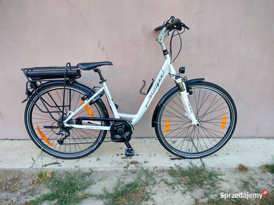 rower elektryczny BOSCH 28 Deore zadbany Elektryczne