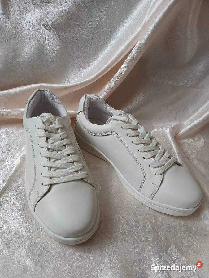 Białe klasyczne sneakersy bonprix 38 trampki lekkie casual basic do sukienk