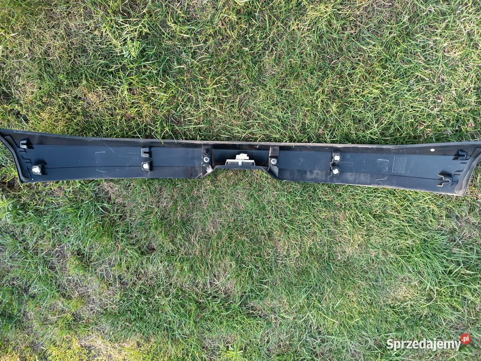 Listwa Blenda klapy bagażnika Peugeot 208 II wielkopolskie Turek