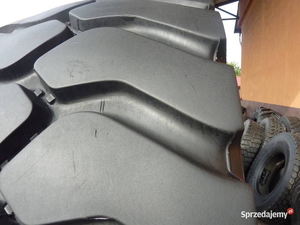 Opona używana przemysłowa 3565R33 BRIDGESTONE 65 Do maszyn budowlanych sprzedam