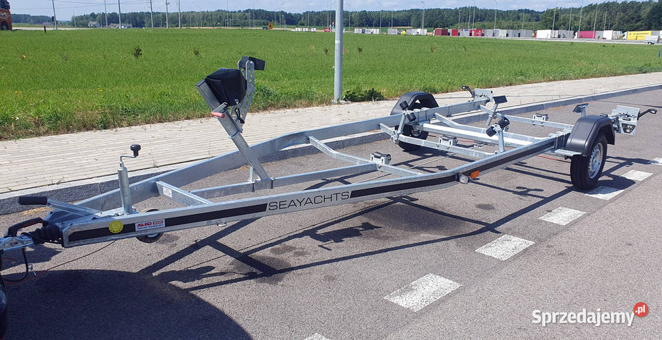 ŁÓDZ MOTOROWA SUNDECK 530 KABINOWA Z PRZYCZEPĄ Oława