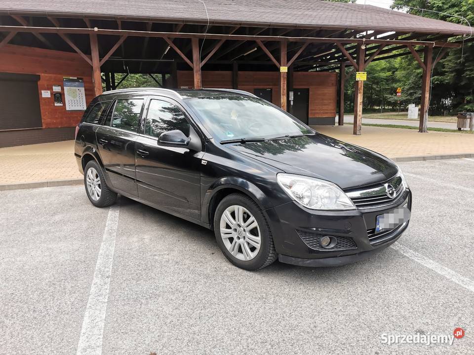 Opel Astra H 2010r 263000km Kampinos A