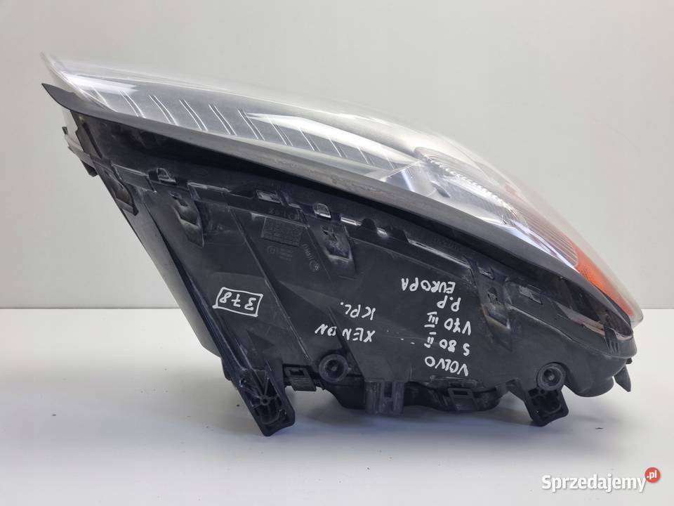 Volvo V70 III XC70 S80 II XENON PRZEDNIA LAMPA