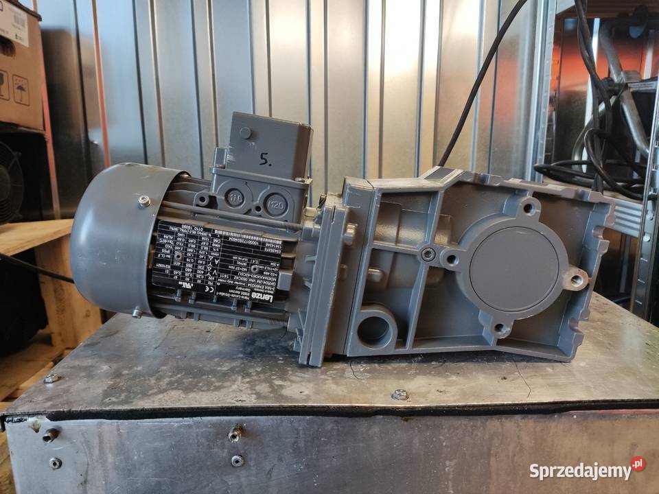 Motoreduktor Kątowy 025kW 400V 110 obrmin Libusza
