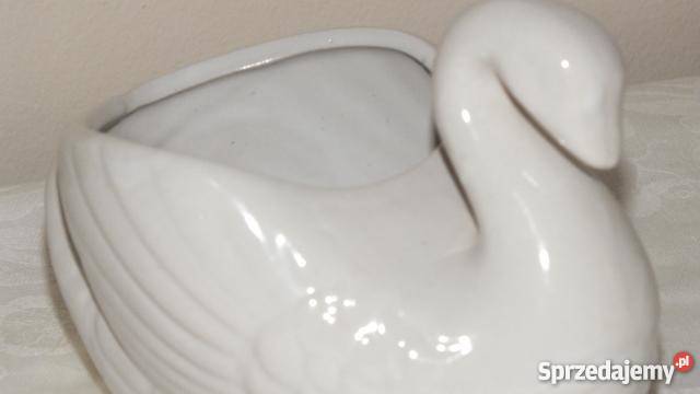 Urocze porcelanowe naczynie w kształcie łabędzia Inowrocław
