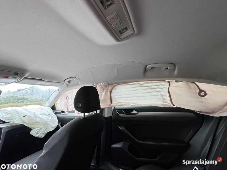 VOLKSWAGEN ARTEON SALON POLSKA Załom