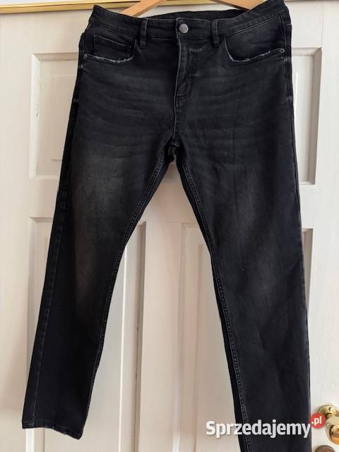 Jeansy męskie M czarne z przetarciami Getused Rozmiar M Częstochowa