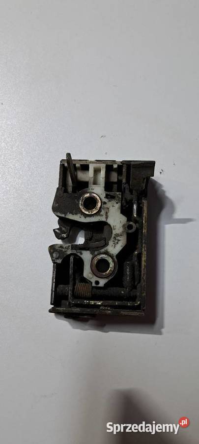 Zamek drzwi lewy VW Passat B1 B2 Golf II Jetta Luzino