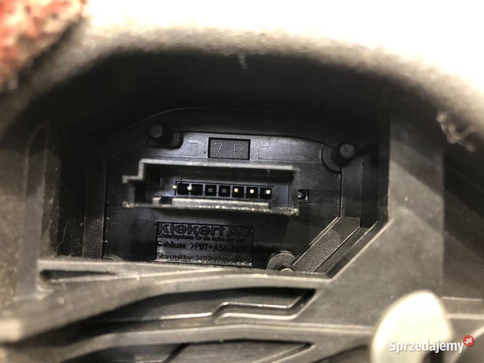 ZAMEK DRZWI PRAWY PRZÓD BMW E83 Kombi 7167074