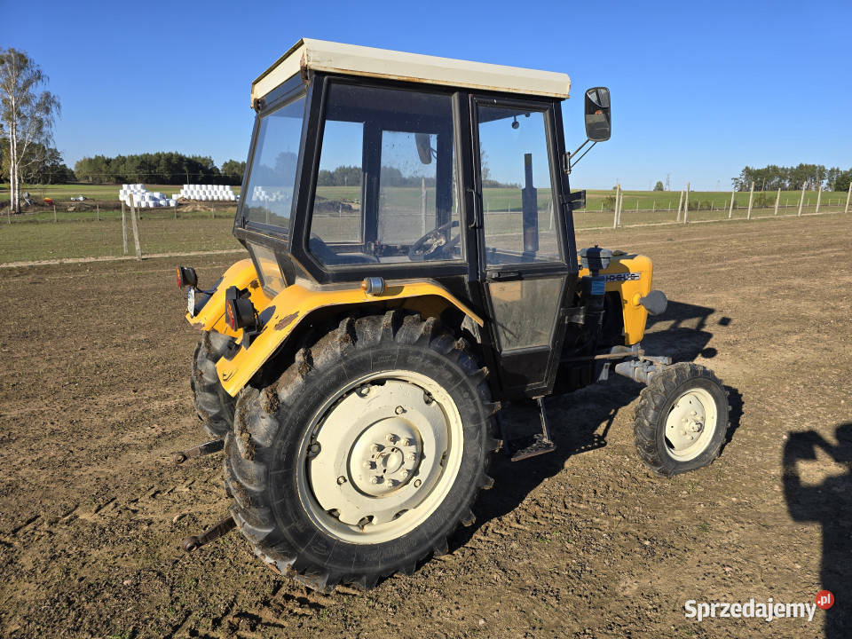 Ciągnik URSUS C330 z kabiną 31 1968 r Mońki