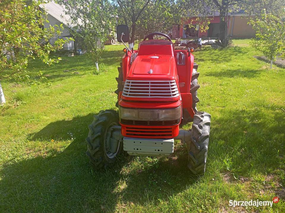 Sprzedam Kubota Saturn X24 z plugiem Skrzynia biegów Manualna Bebelno-Kolonia sprzedam