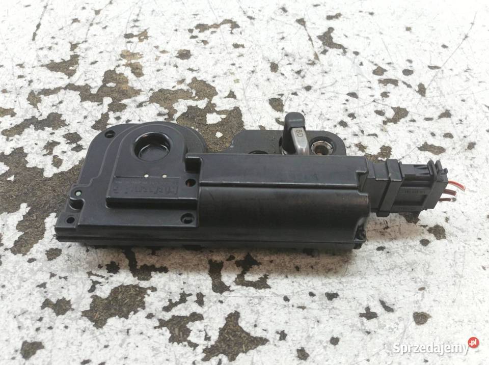 ZAMEK KLAPY BAGAŻNIKA DOCIĄG 7L0827511C Porsche