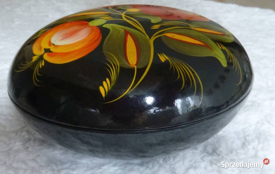 Okrągła drewniana szkatułka w kwiaty Warszawa