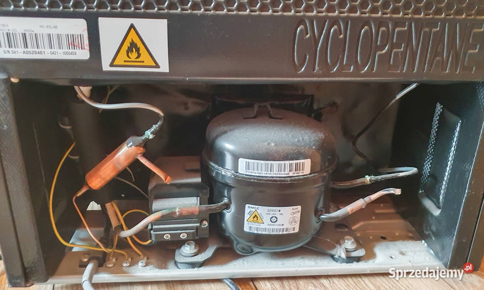 Chłodziarka Midea HS65LNB czarna Częstochowa