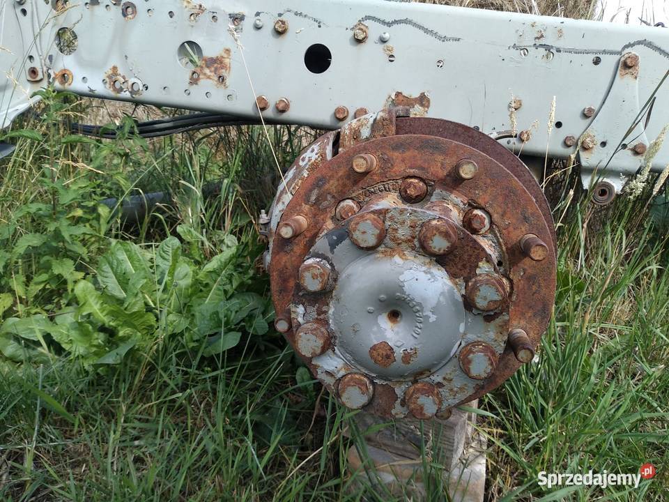 Zaciski chamulcowe atego 1218 przódtył Rok produkcji 2001 Układ hamulcowy Części Tomaszów Lubelski