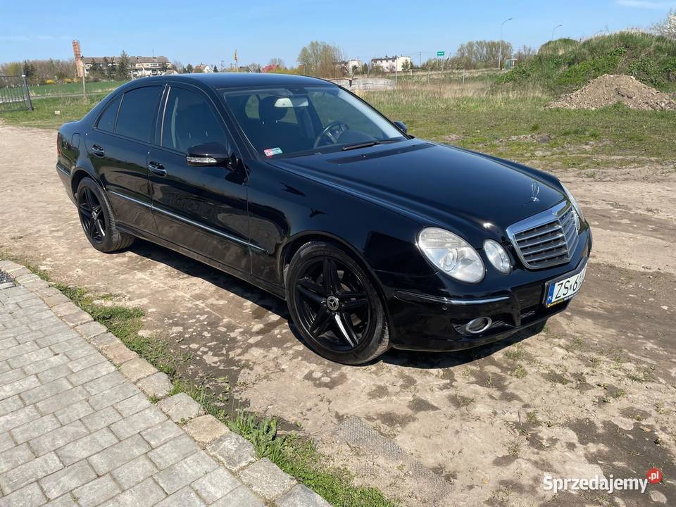 Mercedes E klasa W211 E280 30 v6 benzyna 4matic Szczecin