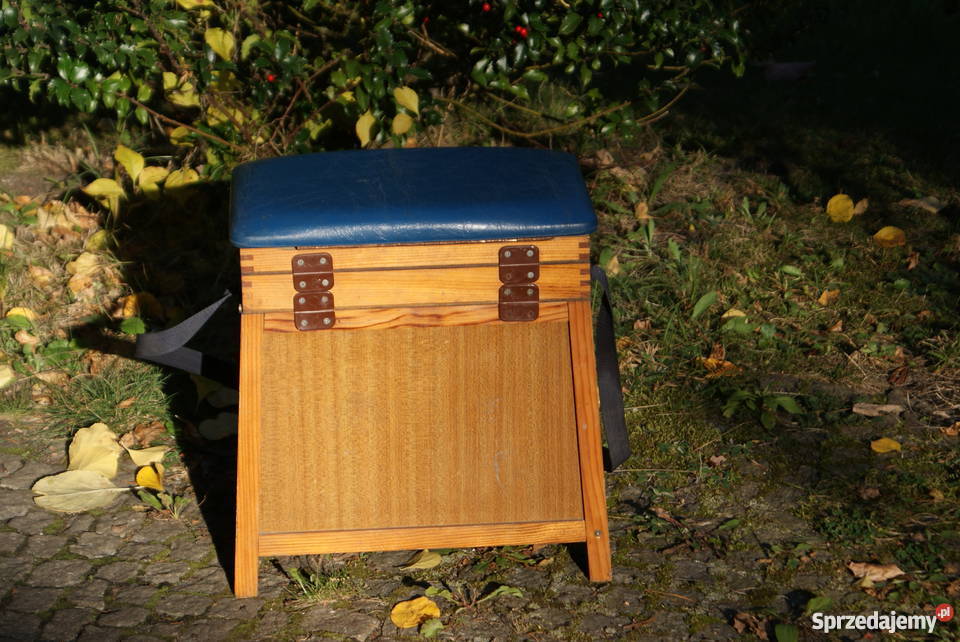 Drewniana szafka szafeczka stołek lata 6070te 39cm mazowieckie Warszawa