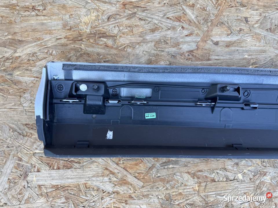 Listwa drzwi tył prawa rh skoda enyaq 5LG854950