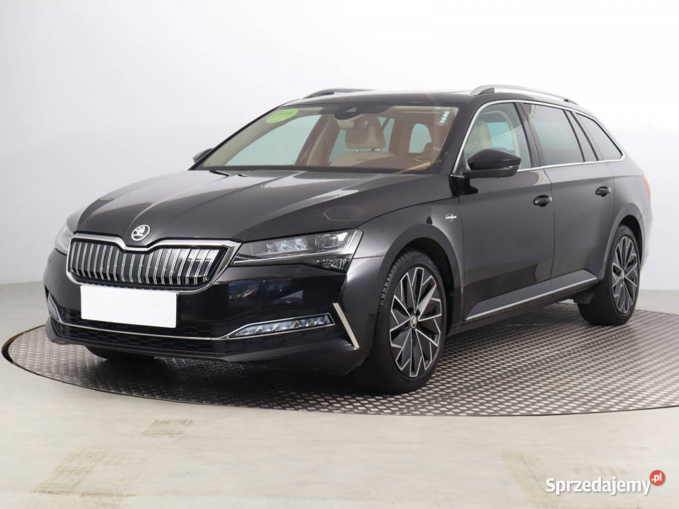 Skoda Superb iV 14 TSI PHEV kamera cofania Bielany Wrocławskie