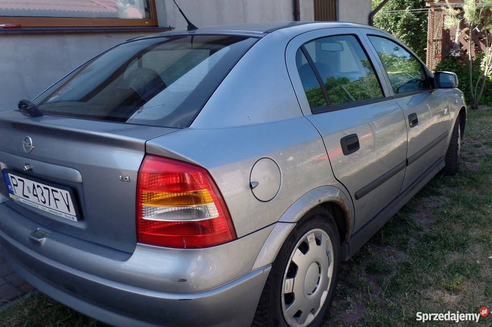 Opel astra salon