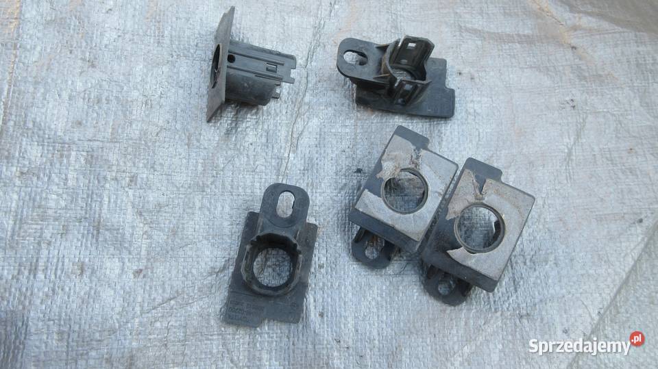 TOYOTA AURIS II LIFT 15 KOSZYK UCHWYT MOCOWANIE Pozostałe