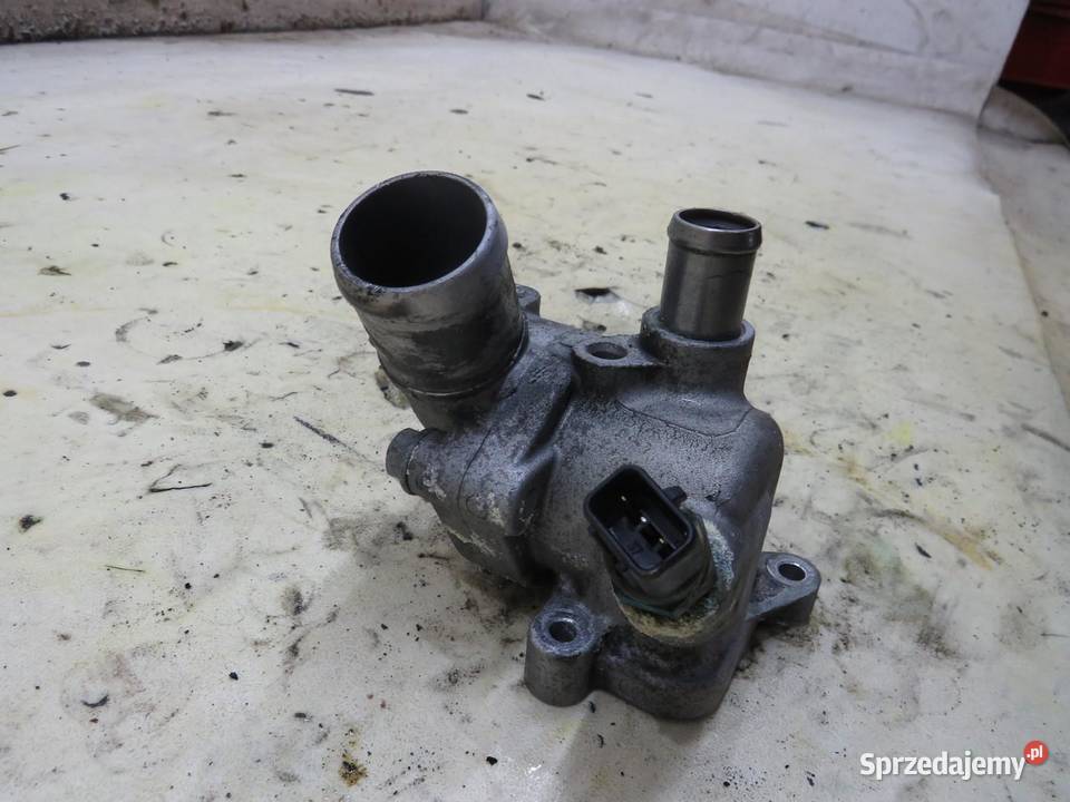 OBUDOWA TERMOSTATU SPORTAGE III 17 CRDI