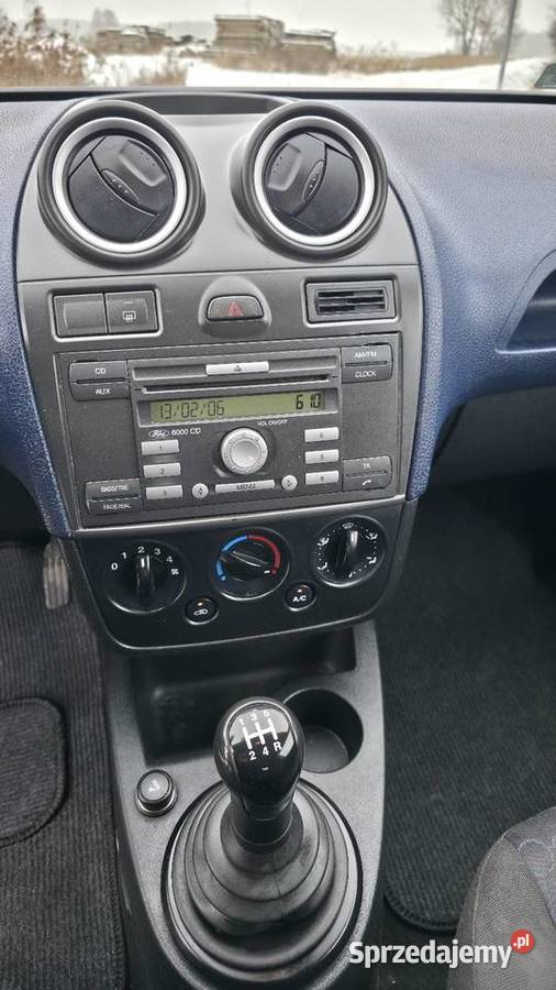 Sprzedam ładnego Forda fiestę polift benzyna Chodzież