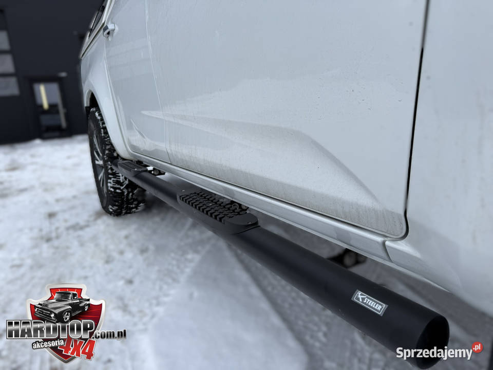 Stopnie boczne z nakładkami plastikowymi Czarne