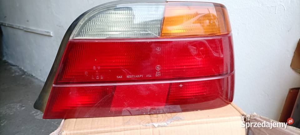 Sprzedam lampę BMW e 38 Katowice