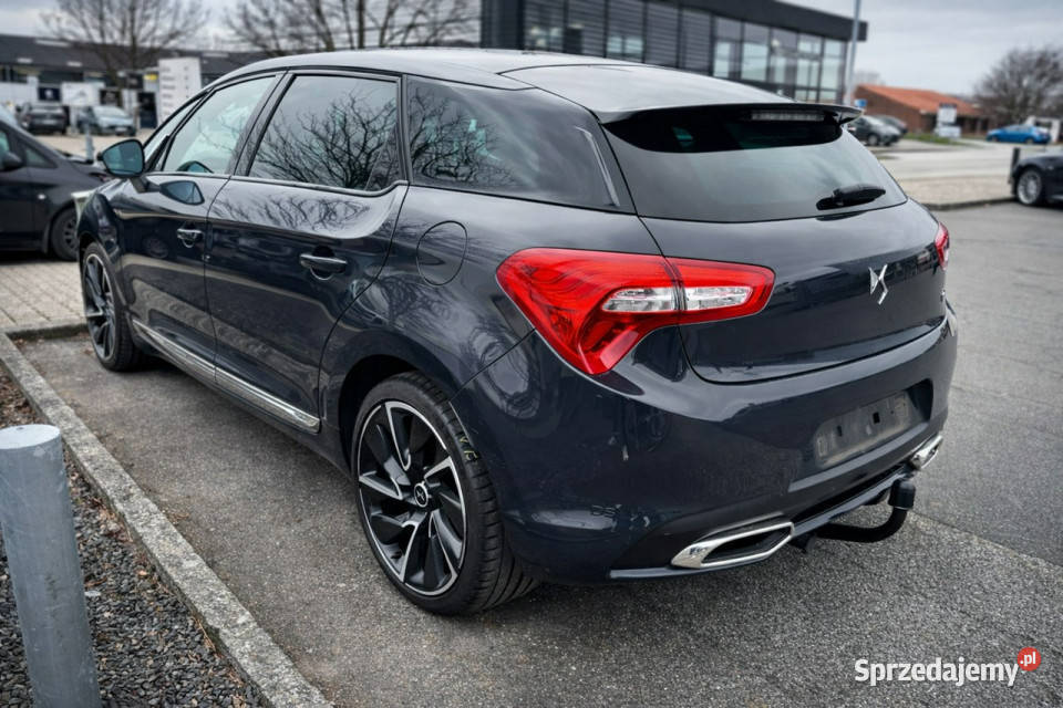 DS Automobiles DS 5 Samochody osobowe Sadlno