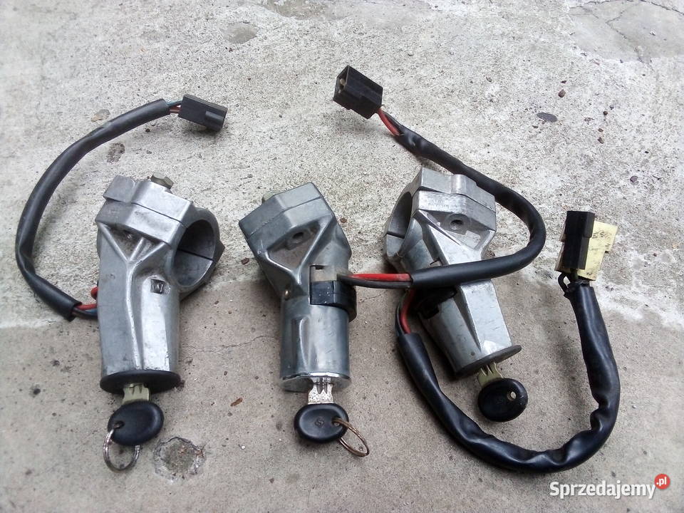 przełącznik kierunkowskazówpająk fiat125p Leszno