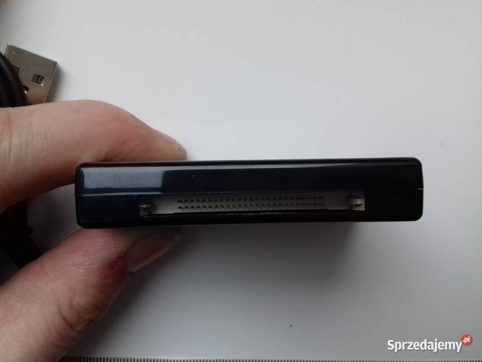 Czytnik kart pamięci 6w1 etykieta microSD MMC SD sprzedam