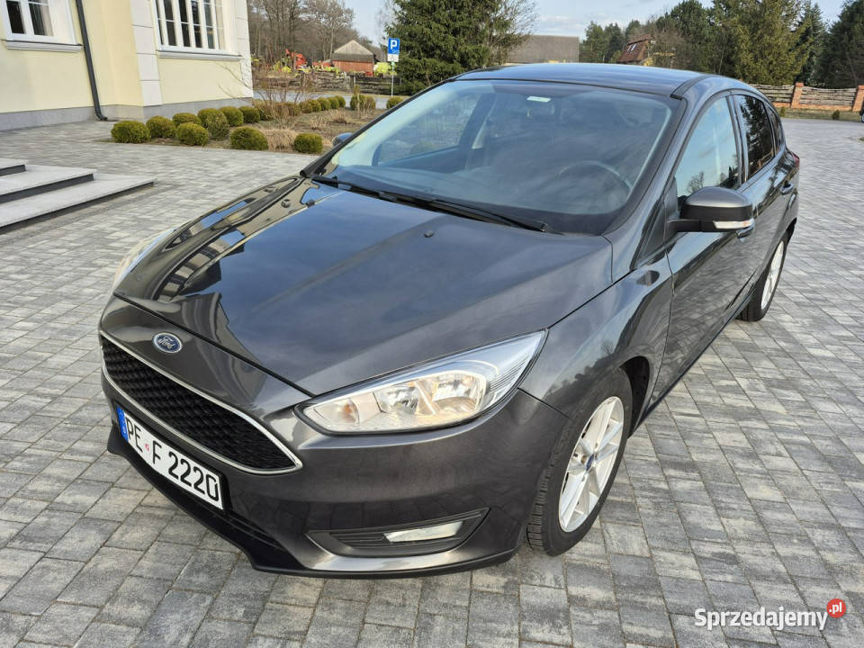 Ford Focus 15tdci navi bezwypadkowy alufegi pdc elektryczne lusterka Focus Drelów