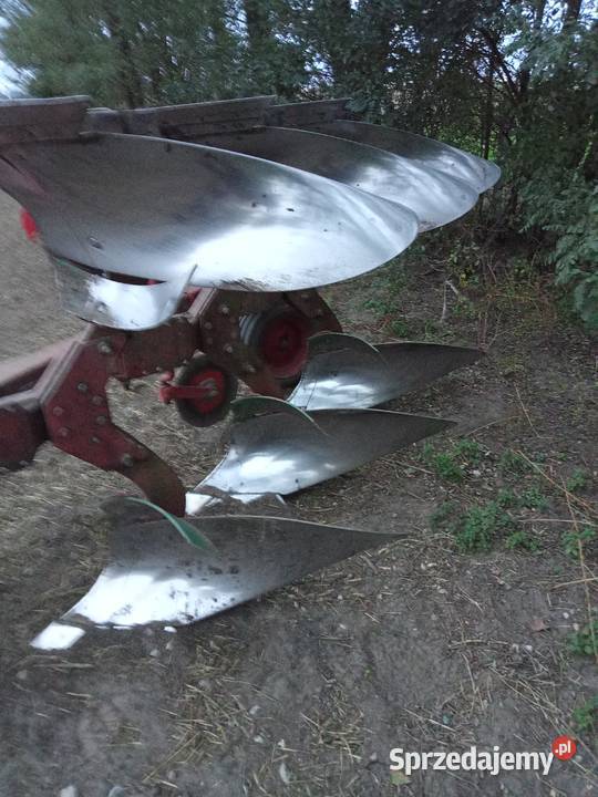 Sprzedam pług 3 skibowy obrotowy Skjold Pługi Izbica Kujawska